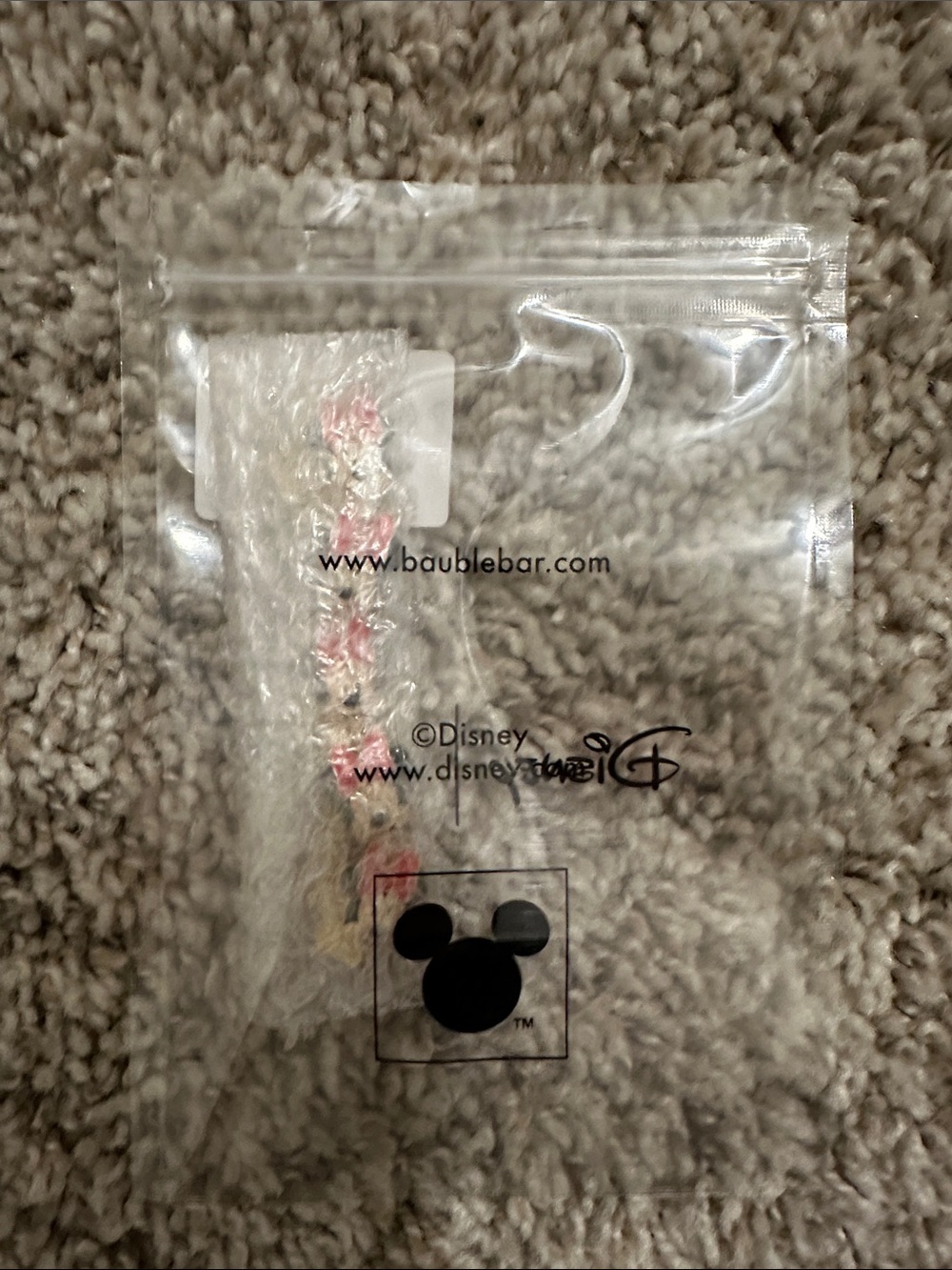 NWT BaubleBar Minnie Mouse Gold-Tone Adjustable Bracelet with Red Bows - Picture 10 of 12